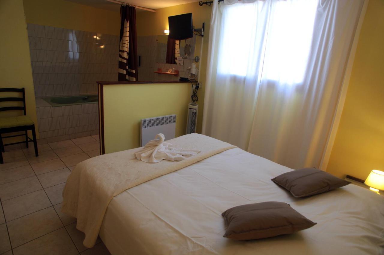 Logis Hotel Le Pressoir Saint-Chinian Kültér fotó